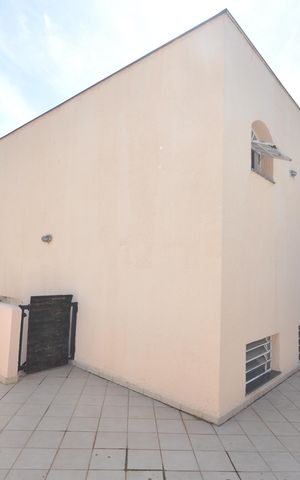 Casa para alugar com 650m², 4 quartos e 4 vagasQuintal