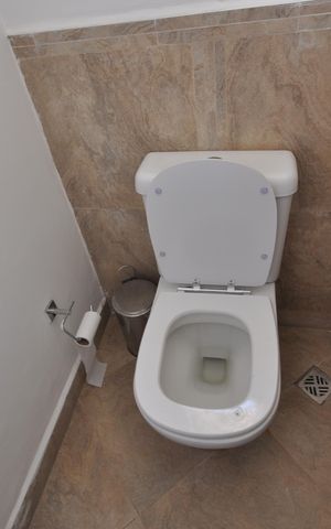 Casa para alugar com 650m², 4 quartos e 4 vagasLavabo