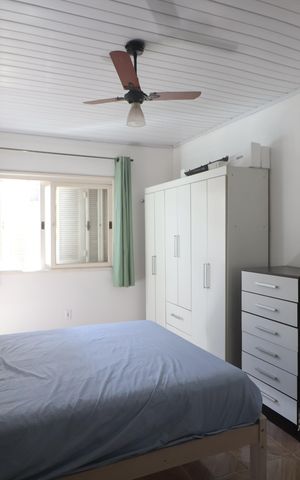 Casa à venda com 195m², 4 quartos e 5 vagasSuíte