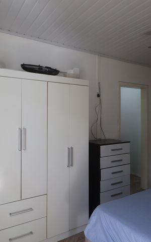 Casa à venda com 195m², 4 quartos e 5 vagasSuíte
