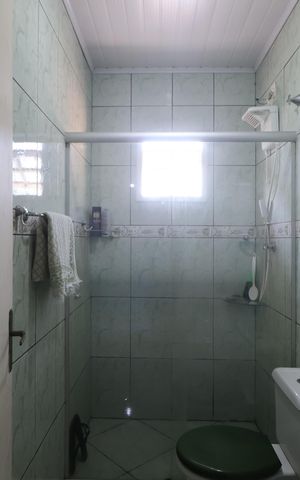 Casa à venda com 195m², 4 quartos e 5 vagasBanheiro Social