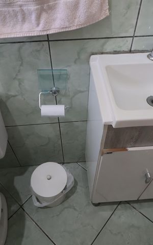 Casa à venda com 195m², 4 quartos e 5 vagasBanheiro Social