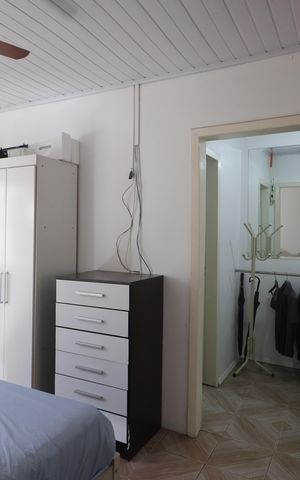 Casa à venda com 195m², 4 quartos e 5 vagasSuíte
