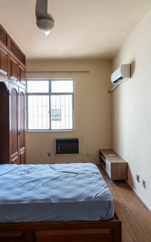 Casa à venda com 220m², 5 quartos e 1 vagaSuíte
