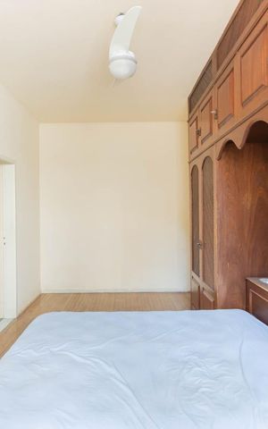 Casa à venda com 220m², 5 quartos e 1 vagaSuíte