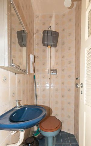 Casa à venda com 220m², 5 quartos e 1 vagaBanheiro de serviço