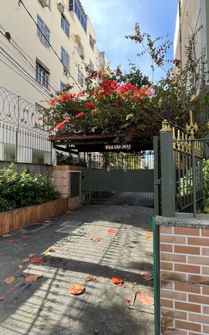 Casa à venda com 220m², 5 quartos e 1 vaga Casa à venda com 220m², 5 quartos e 1 vagaPlaca