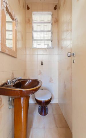 Casa à venda com 220m², 5 quartos e 1 vagaLavabo