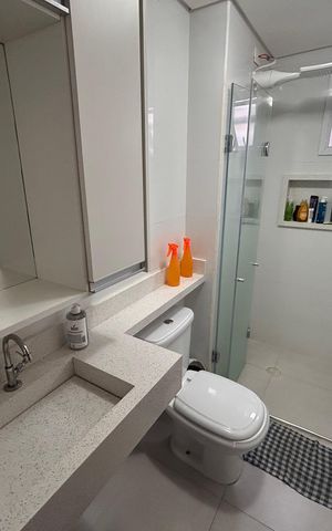 Apartamento à venda com 58m², 2 quartos e 1 vaga Apartamento à venda com 58m², 2 quartos e 1 vagaBanheiro Social