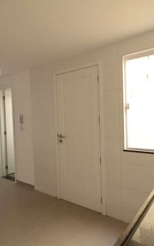 Casa de condomínio à venda com 81m², 2 quartos e 1 vagaLavabo