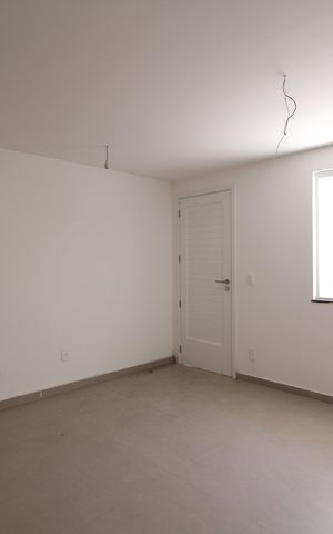 Casa de condomínio à venda com 81m², 2 quartos e 1 vagaSala
