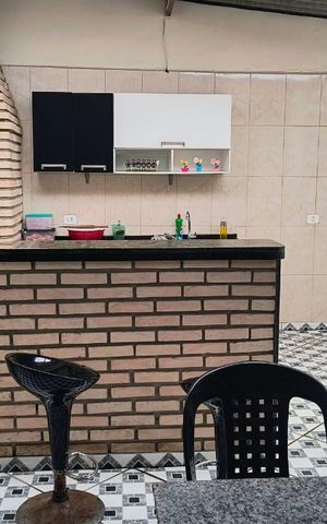 Casa à venda com 120m², 3 quartos e 2 vagas Casa à venda com 120m², 3 quartos e 2 vagasÁrea Externa