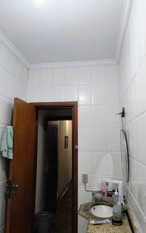 Casa à venda com 120m², 3 quartos e 2 vagas Casa à venda com 120m², 3 quartos e 2 vagasBanheiro 2