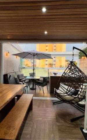 Casa à venda com 140m², 3 quartos e 2 vagas
