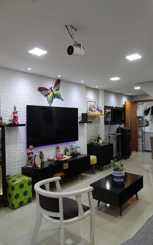 Casa à venda com 316m², 4 quartos e 2 vagasSala