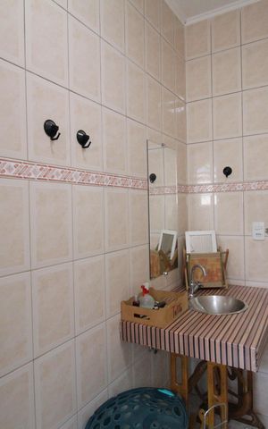 Casa à venda com 316m², 4 quartos e 2 vagasBanheiro Social
