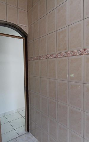 Casa à venda com 316m², 4 quartos e 2 vagasBanheiro Social