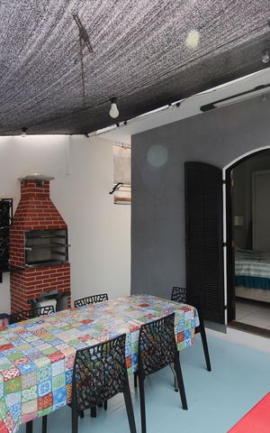 Casa à venda com 316m², 4 quartos e 2 vagasVaranda da Suite