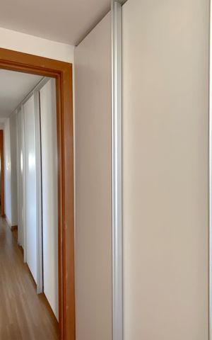 Apartamento à venda com 150m², 4 quartos e 4 vagas Apartamento à venda com 150m², 4 quartos e 4 vagasCorredor