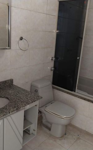 Casa à venda com 92m², 3 quartos e 2 vagas Casa à venda com 92m², 3 quartos e 2 vagasBanheiro 2