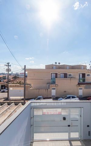 Casa à venda com 190m², 3 quartos e 4 vagas Casa à venda com 190m², 3 quartos e 4 vagasVista da Varanda do Quarto 1
