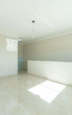 Casa à venda com 190m², 3 quartos e 4 vagas Casa à venda com 190m², 3 quartos e 4 vagasCobertura