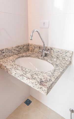 Casa à venda com 190m², 3 quartos e 4 vagas Casa à venda com 190m², 3 quartos e 4 vagasBanheiro da Suíte 2