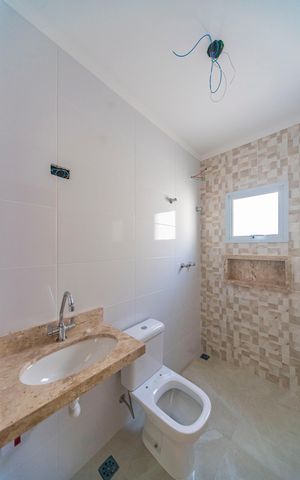 Casa à venda com 190m², 3 quartos e 4 vagas Casa à venda com 190m², 3 quartos e 4 vagasBanheiro da Suíte 3