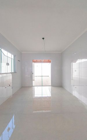 Casa à venda com 190m², 3 quartos e 4 vagas Casa à venda com 190m², 3 quartos e 4 vagasCozinha