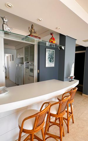 Apartamento para alugar com 250m², 4 quartos e 2 vagasVaranda 