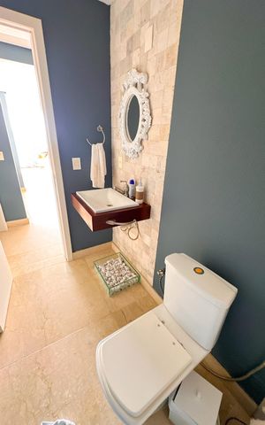 Apartamento para alugar com 250m², 4 quartos e 2 vagasLavabo