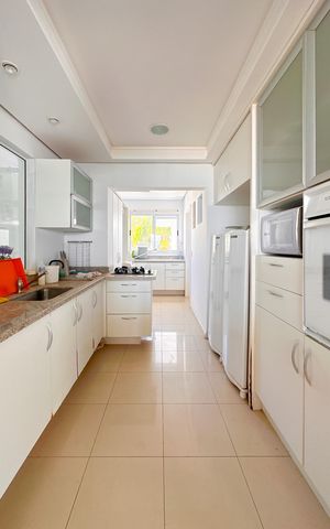 Apartamento para alugar com 250m², 4 quartos e 2 vagasCozinha