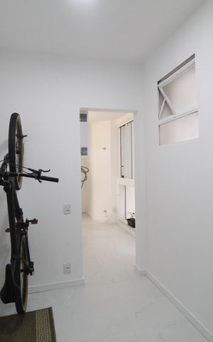 Apartamento à venda com 105m², 3 quartos e 1 vagaÁrea de Serviço