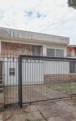 Casa à venda com 150m², 3 quartos e 4 vagasFachada