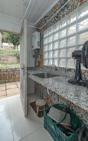 Casa à venda com 150m², 3 quartos e 4 vagasÁrea de Serviço