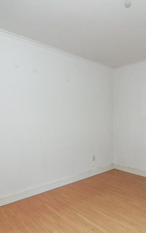 Casa à venda com 150m², 3 quartos e 4 vagasSuíte 3