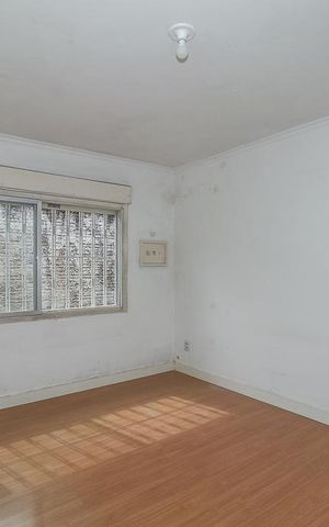 Casa à venda com 150m², 3 quartos e 4 vagasSuíte