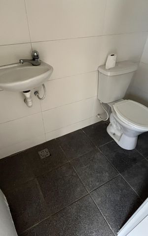 Casa à venda com 565m², 7 quartos e 3 vagasBanheiro da Piscina