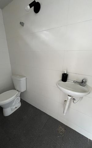 Casa à venda com 565m², 7 quartos e 3 vagasBanheiro da Piscina