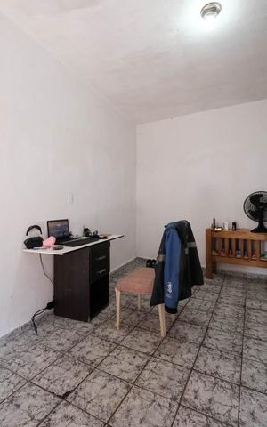 Casa à venda com 50m², 1 quarto e sem vagaQuarto