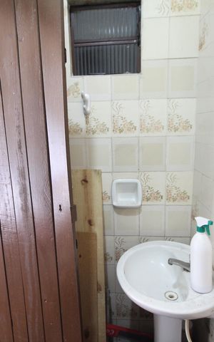Casa à venda com 360m², 2 quartos e 2 vagasBanheiro 2