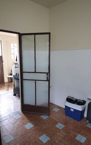 Casa à venda com 360m², 2 quartos e 2 vagasCopa