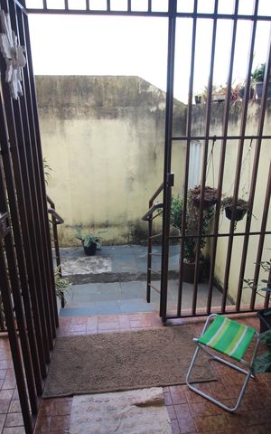 Casa à venda com 360m², 2 quartos e 2 vagasQuintal