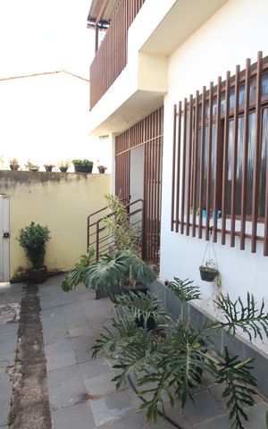 Casa à venda com 360m², 2 quartos e 2 vagasQuintal