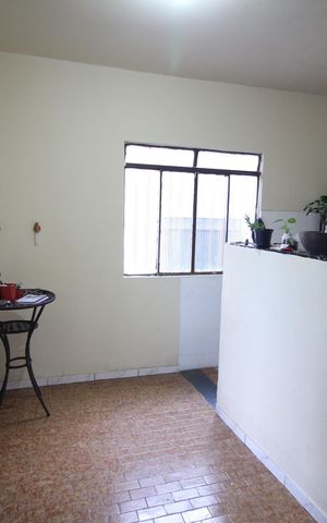 Casa à venda com 360m², 2 quartos e 2 vagasCopa