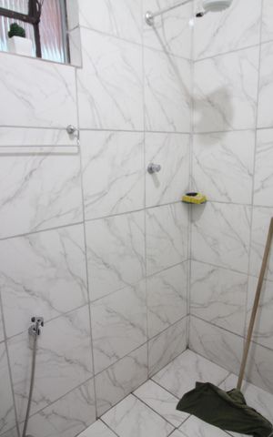 Casa à venda com 360m², 2 quartos e 2 vagasBanheiro