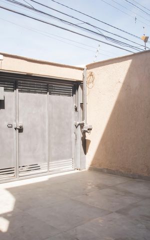 Casa à venda com 155m², 3 quartos e 2 vagasGaragem