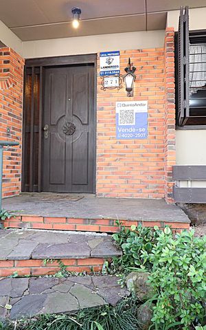 Casa para alugar com 338m², 5 quartos e 4 vagasFachada 