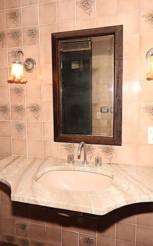 Casa para alugar com 338m², 5 quartos e 4 vagasSuíte - Banheiro