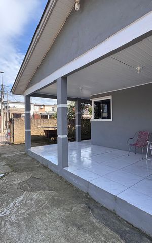 Casa à venda com 90m², 2 quartos e 2 vagas Casa à venda com 90m², 2 quartos e 2 vagasÁrea comum